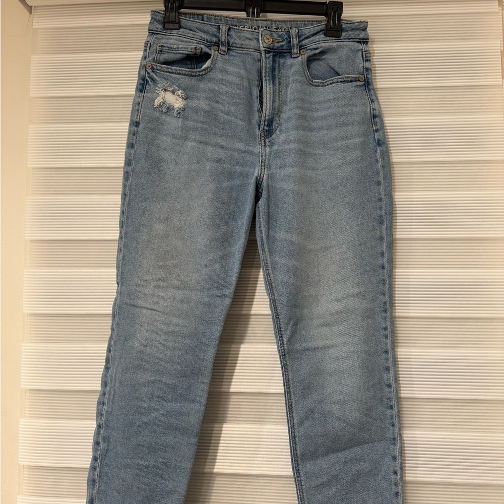 American Eagle Outfitters Light Blue Straight Leg Mom Jeans